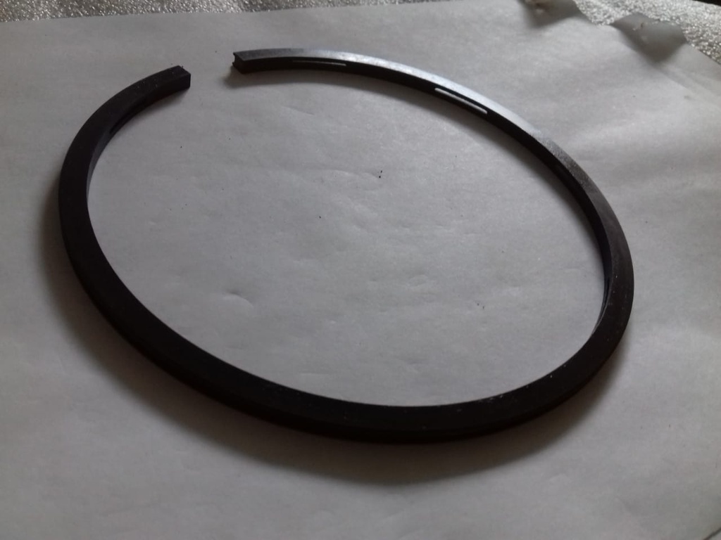 OIL SCRAPER RING (2ND STAGE)
