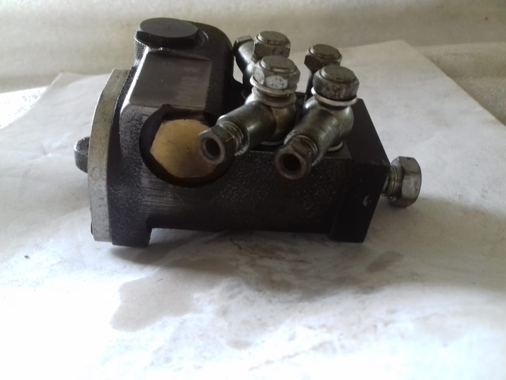 LUBRICATOR 4 CONNECTION USED