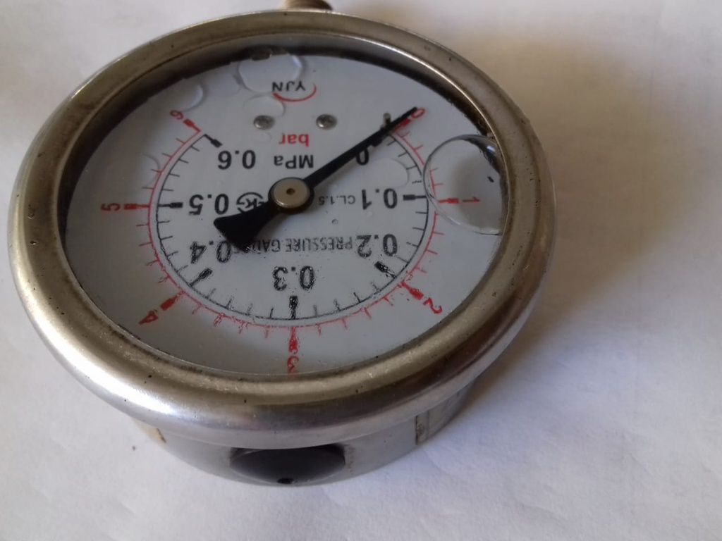 PRESSURE GAUGE 6 BAR