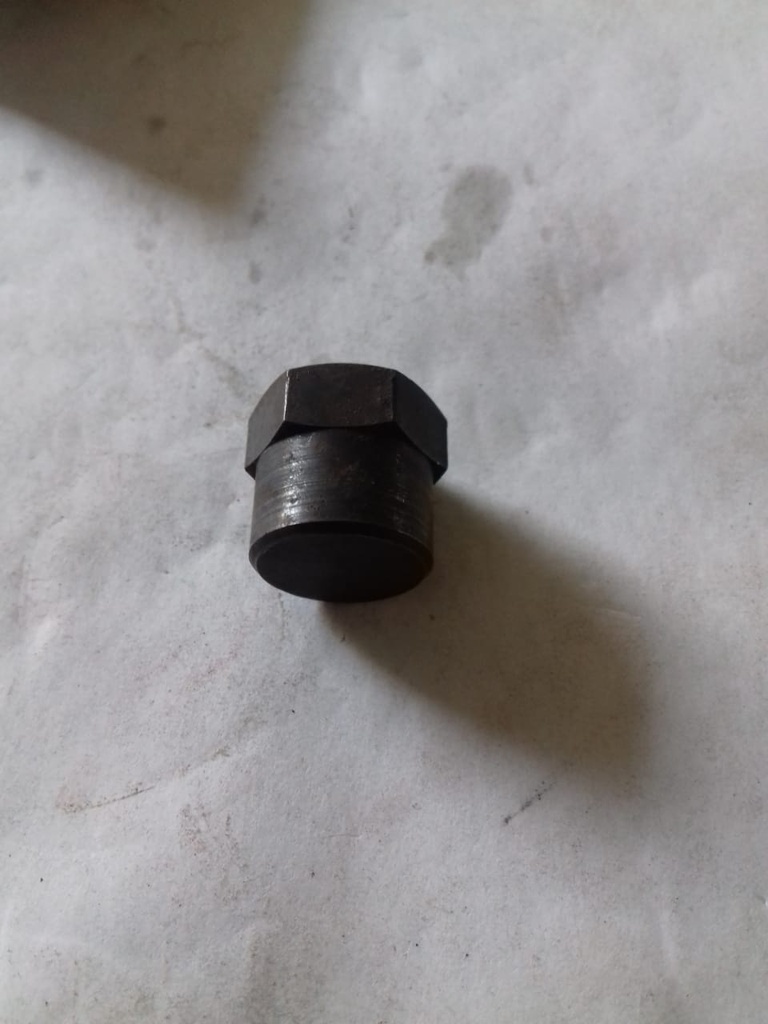 VALVE CAP NUT