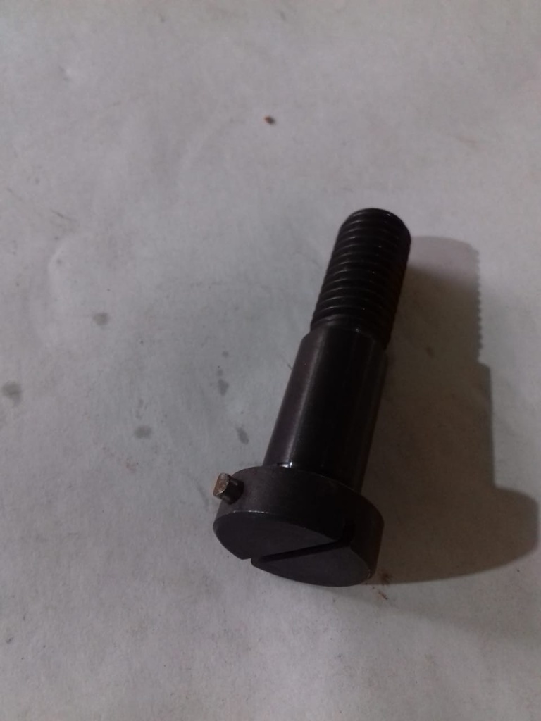 2ND VALVE CLAMPING BOLT