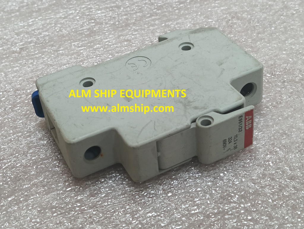 FUSE HOLDER/ ABB/  E951/32