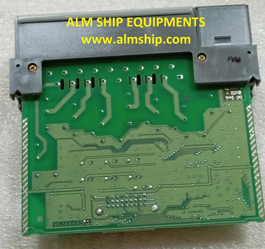 OUTPUT MODULE/ ALLEN BRADELY/ SLC 500/ 1746-OX8