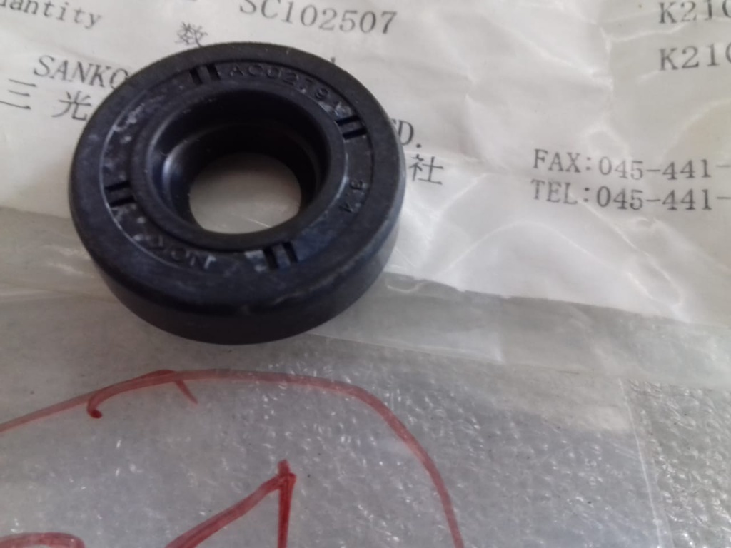 OIL SEAL