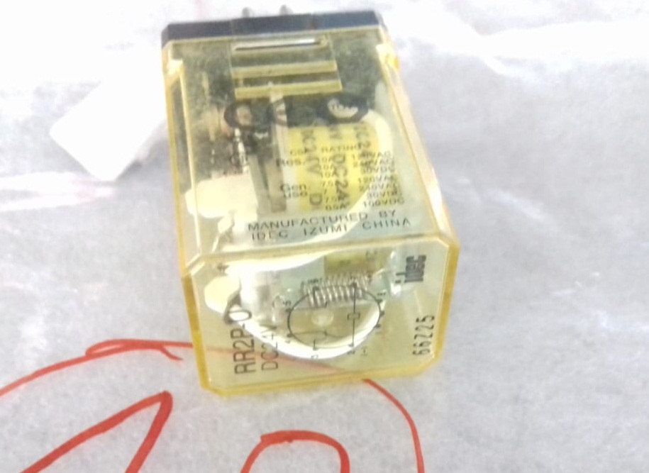 RELAY IDEC RR2P-U DC24V