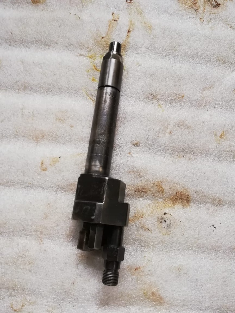 FUEL OIL INJECTION VALVE COOLING TYPE USED