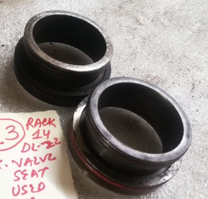 EXHAUST VALVE SEAT USED