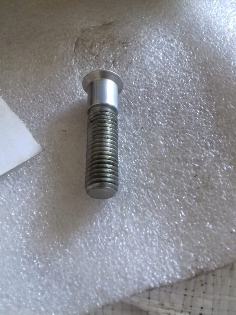 CENTER BOLT FOR VALVE