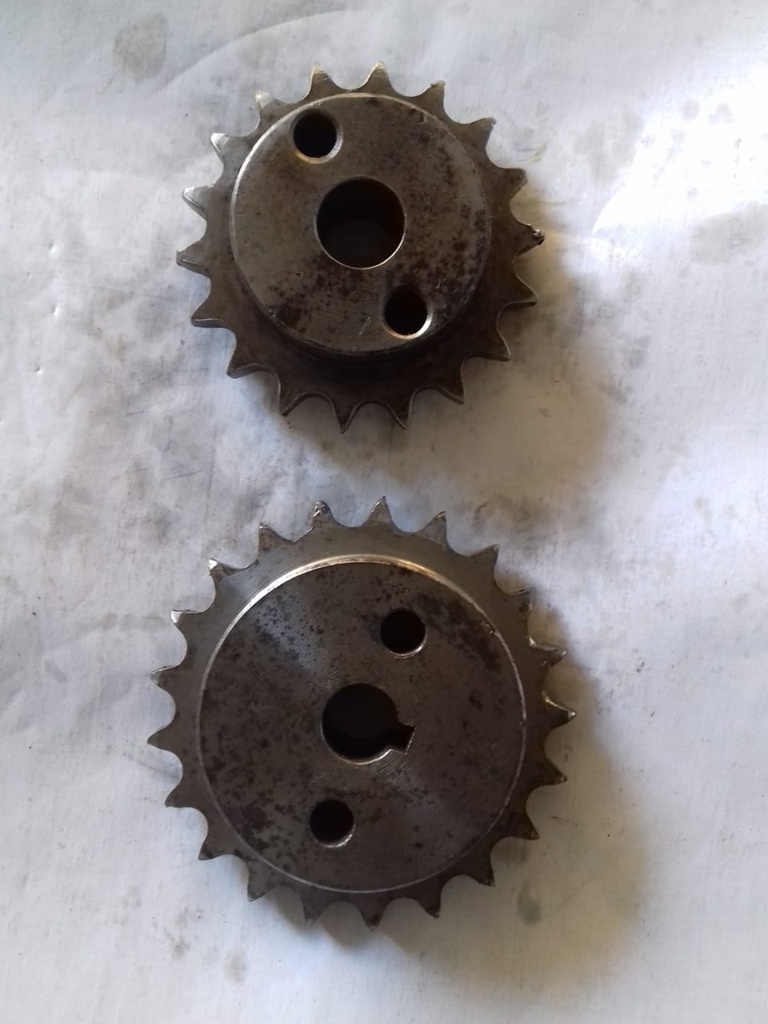 GEAR FOR OIL PUMP (SPROCKET) OLD