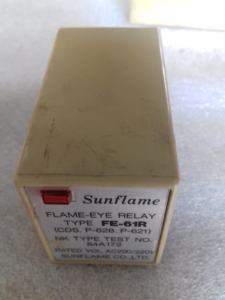 SUNFLAME FE-61R FLAME EYE RELAY 200/220V WITH SOCKET