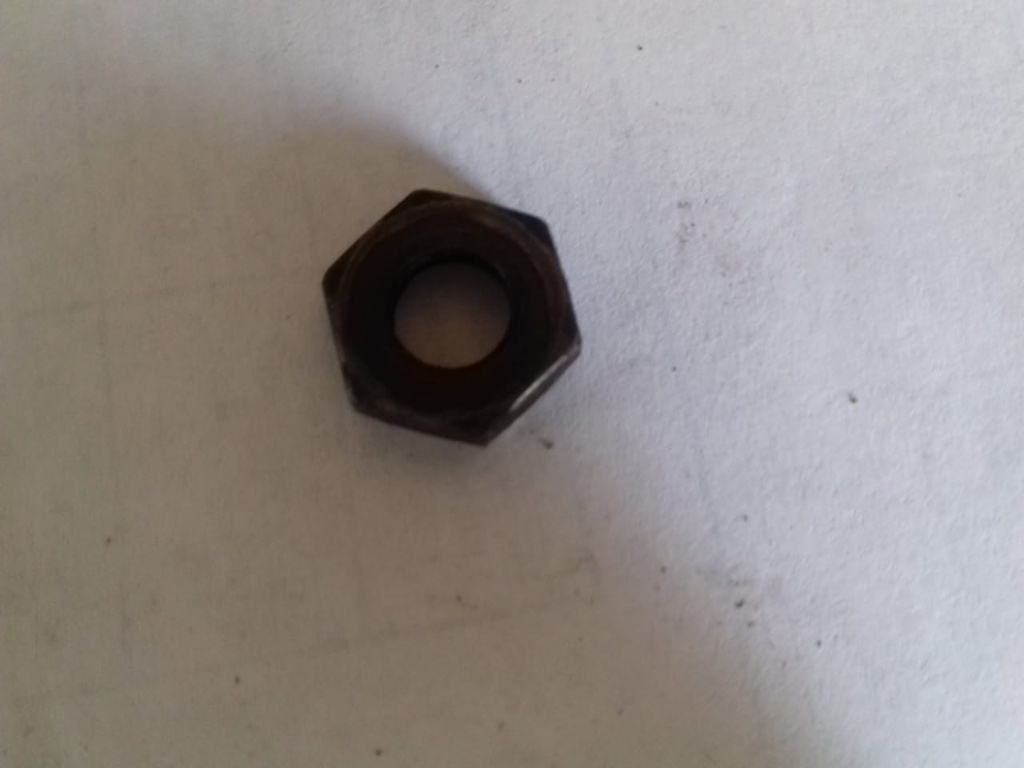 VALVE CLAMPING NUT (1st STAGE)