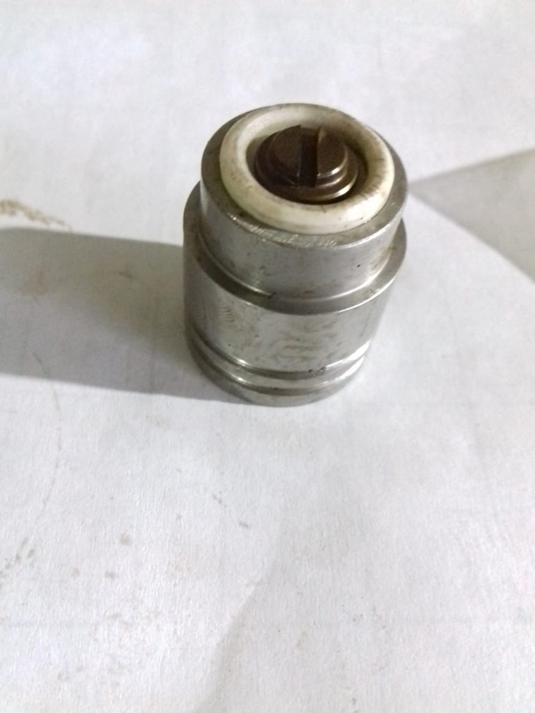 PISTON FOR MAGNETIC UNLOADER