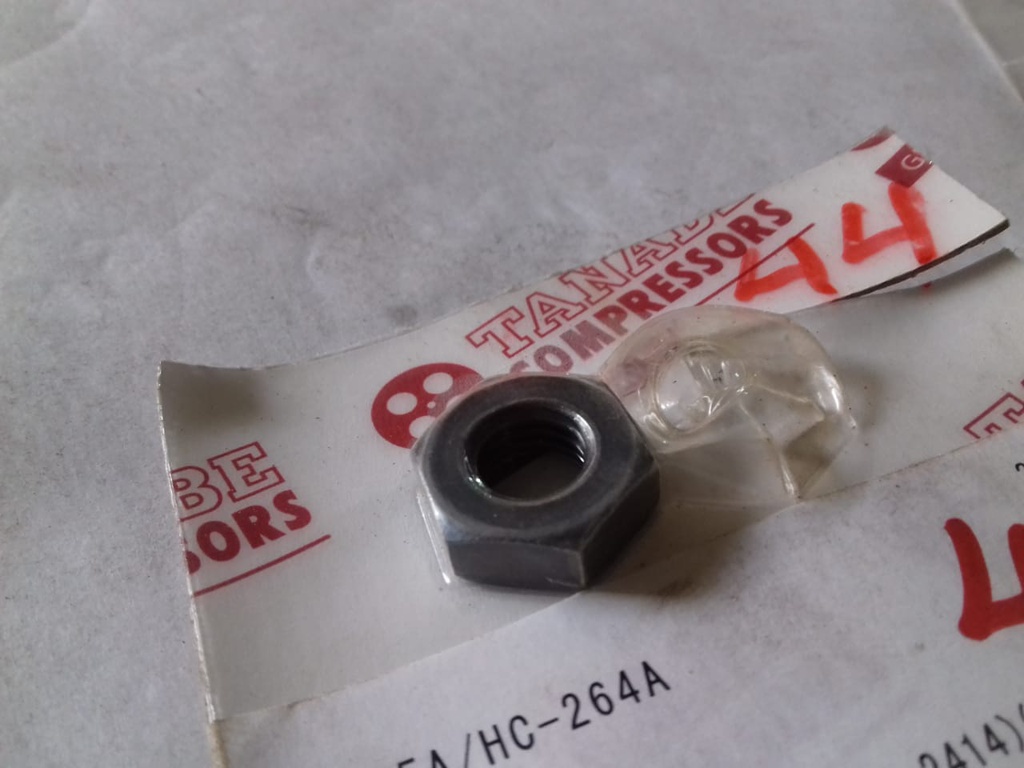 VALVE CLAMPING NUT