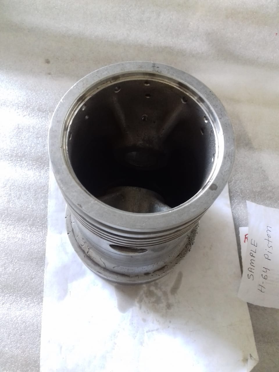 PISTON H-64 OLD